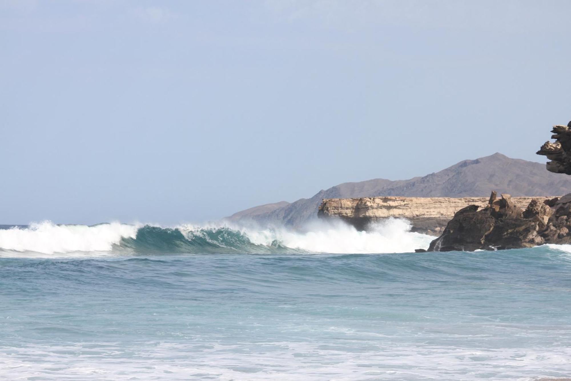 Wellenkind Surfschool Hostel La Pared  Bagian luar foto