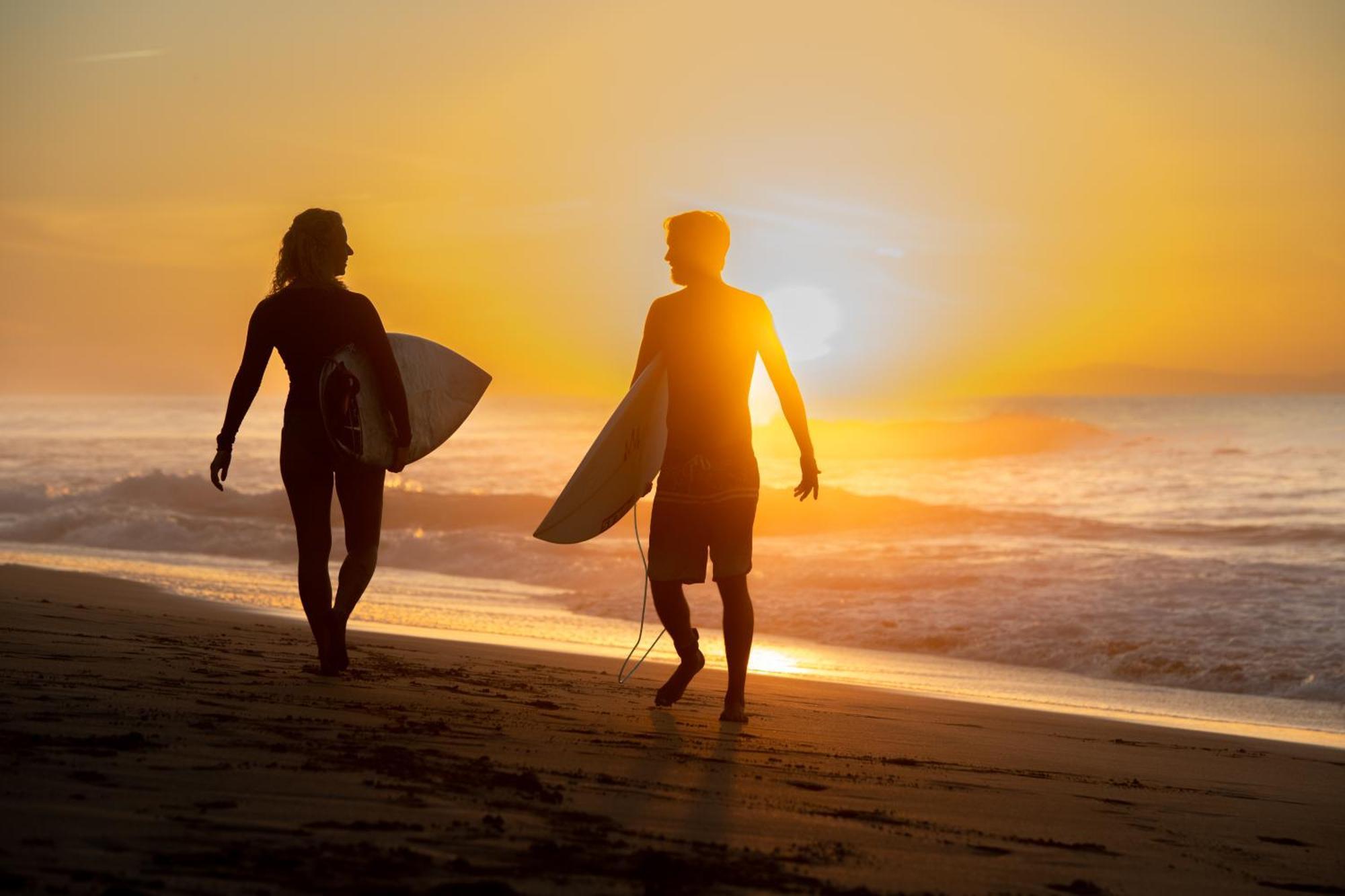 Wellenkind Surfschool Hostel La Pared  Bagian luar foto